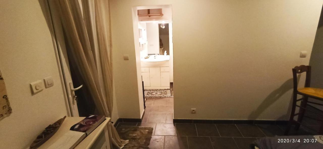 Apartment Secret Garden - Chez Gilles Et Tra - Maison D -t2 Super Mignon, Neuf Et Independant , Dans Cadre Agreable Et Zen *
