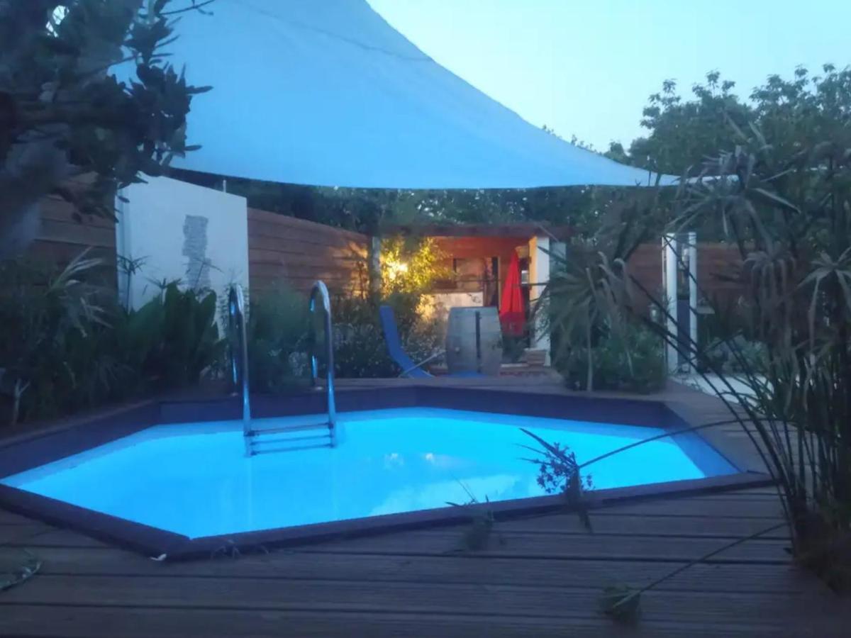 Apartment Secret Garden: Chez Gilles Et Tra's Charming Zen Retreat